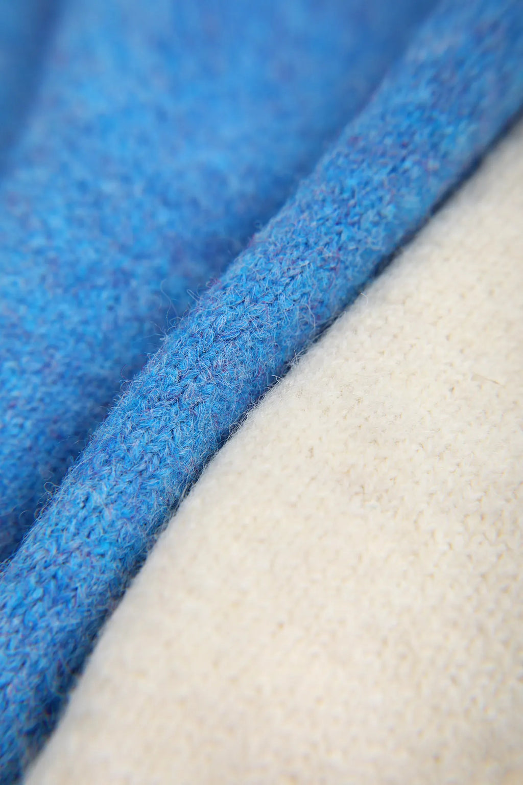 Twisted Bread Dog Alpaca-Feel Knit Skirt